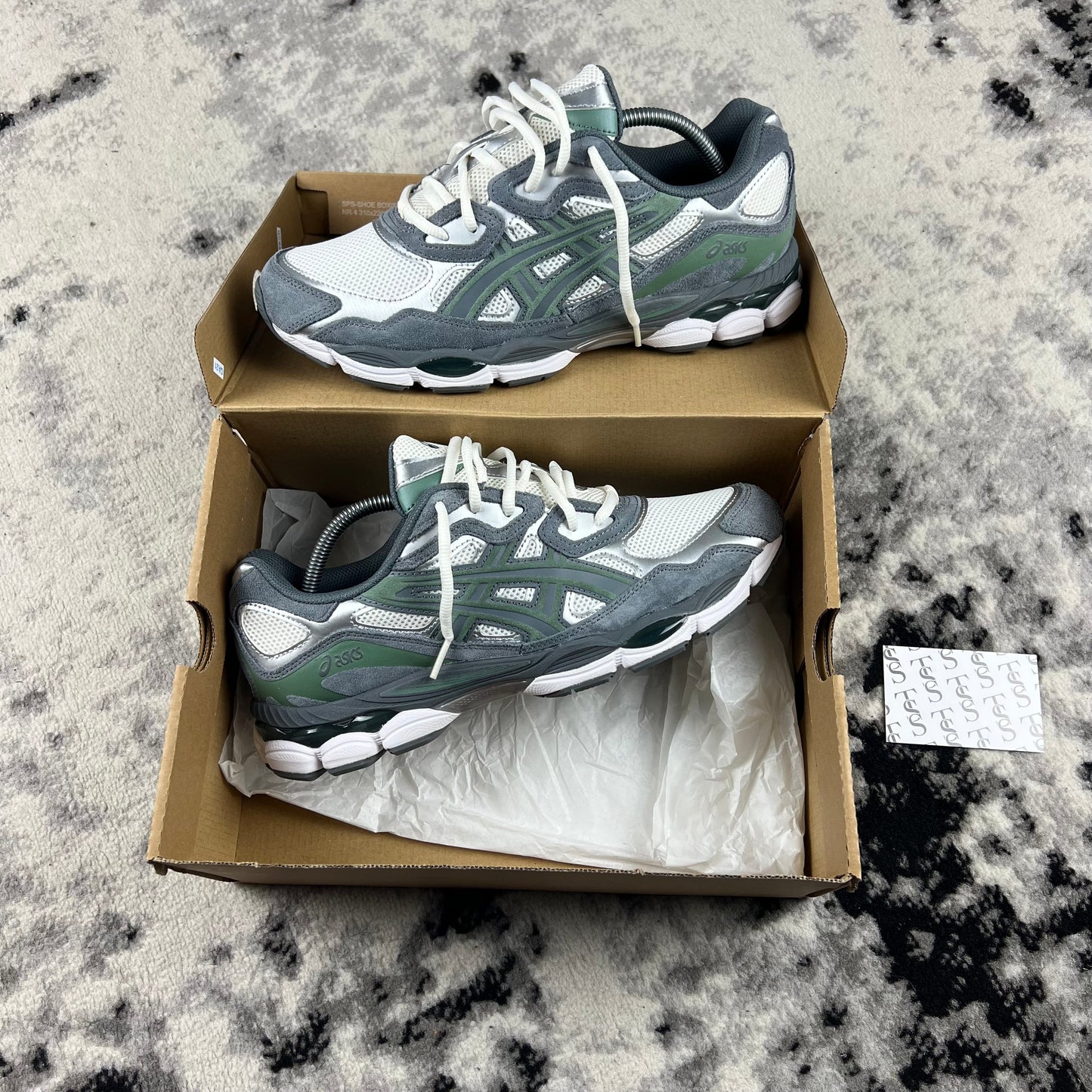 ASICS GEL NYC - CREAM / STEEL GREY